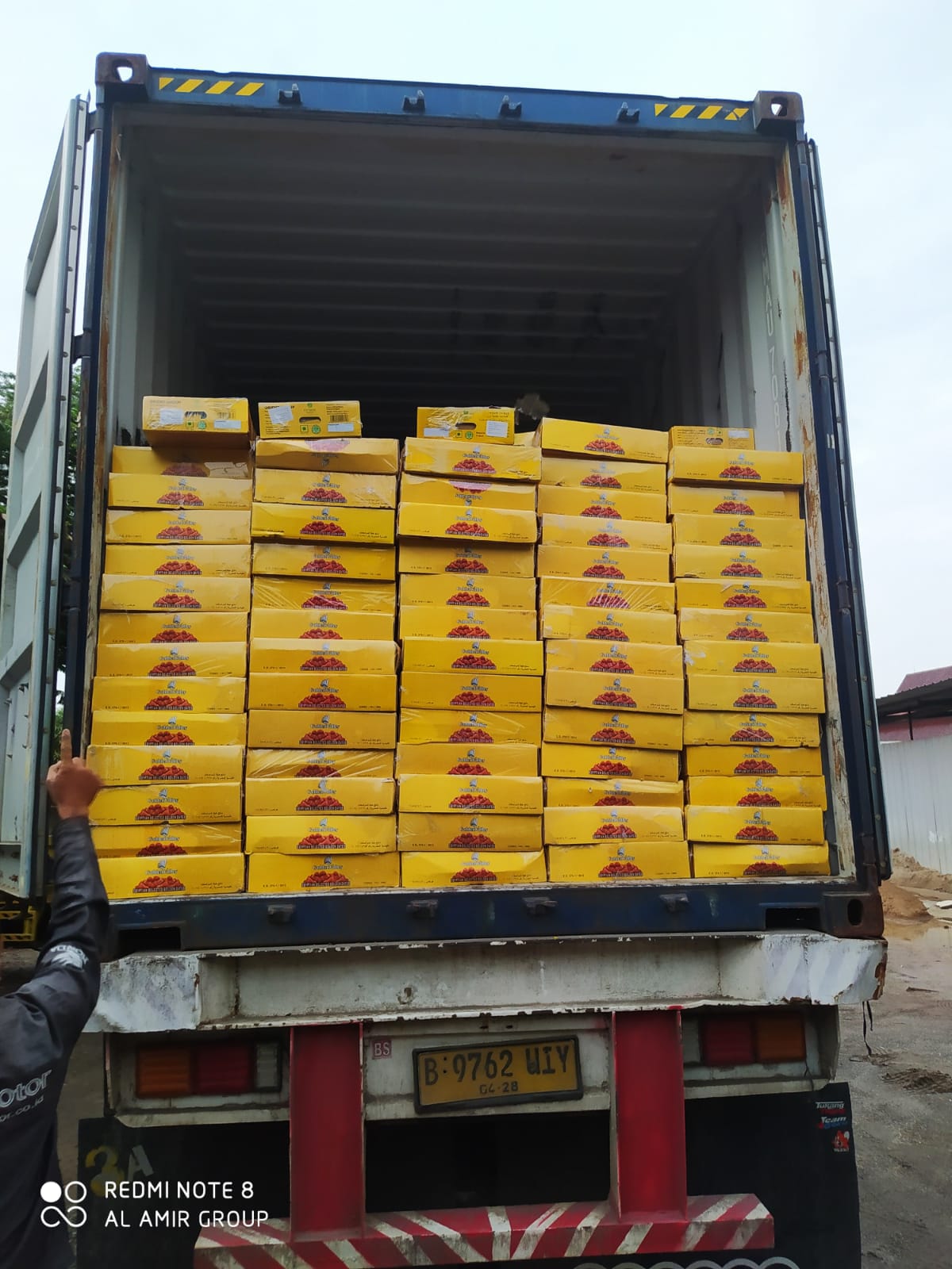 Importir Kurma Golden Valley