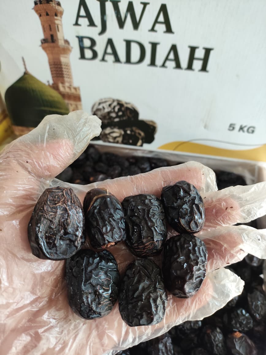 Kurma Ajwa